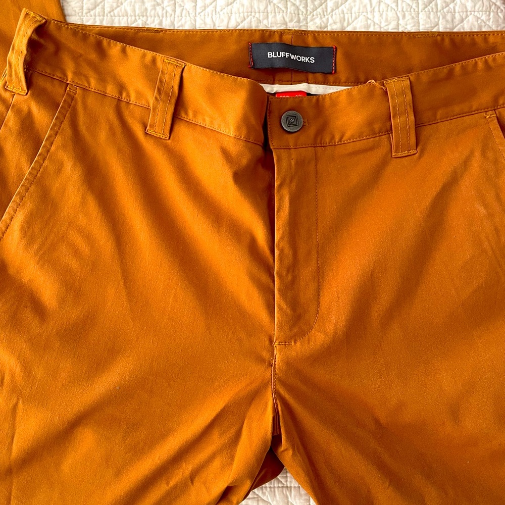 Bluffworks Tailored Fit Chino